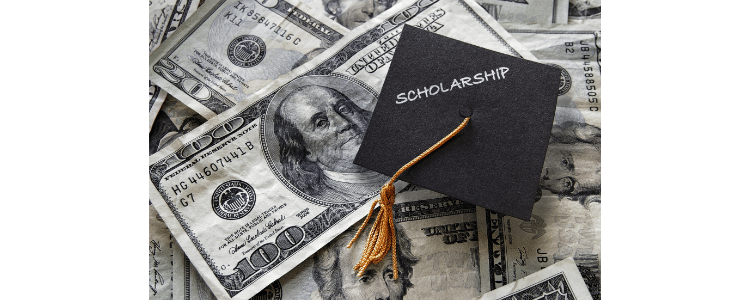 Why Should You Apply For Scholarships
